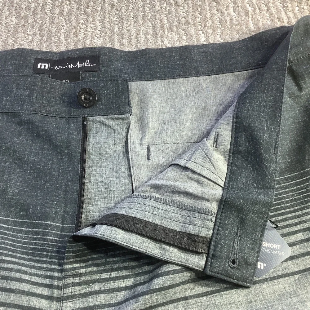 Travis Mathew Playa Del Carmen Hybrid‎ Golf Shorts Mens Grey Stripe Size 42 NWT
